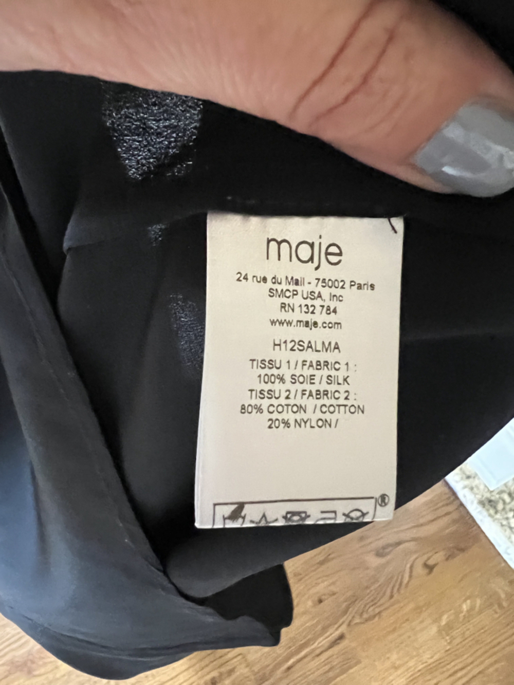 Maje 100% silk black LS top with sheer lace inset size small (1) - Picture 7 of 10